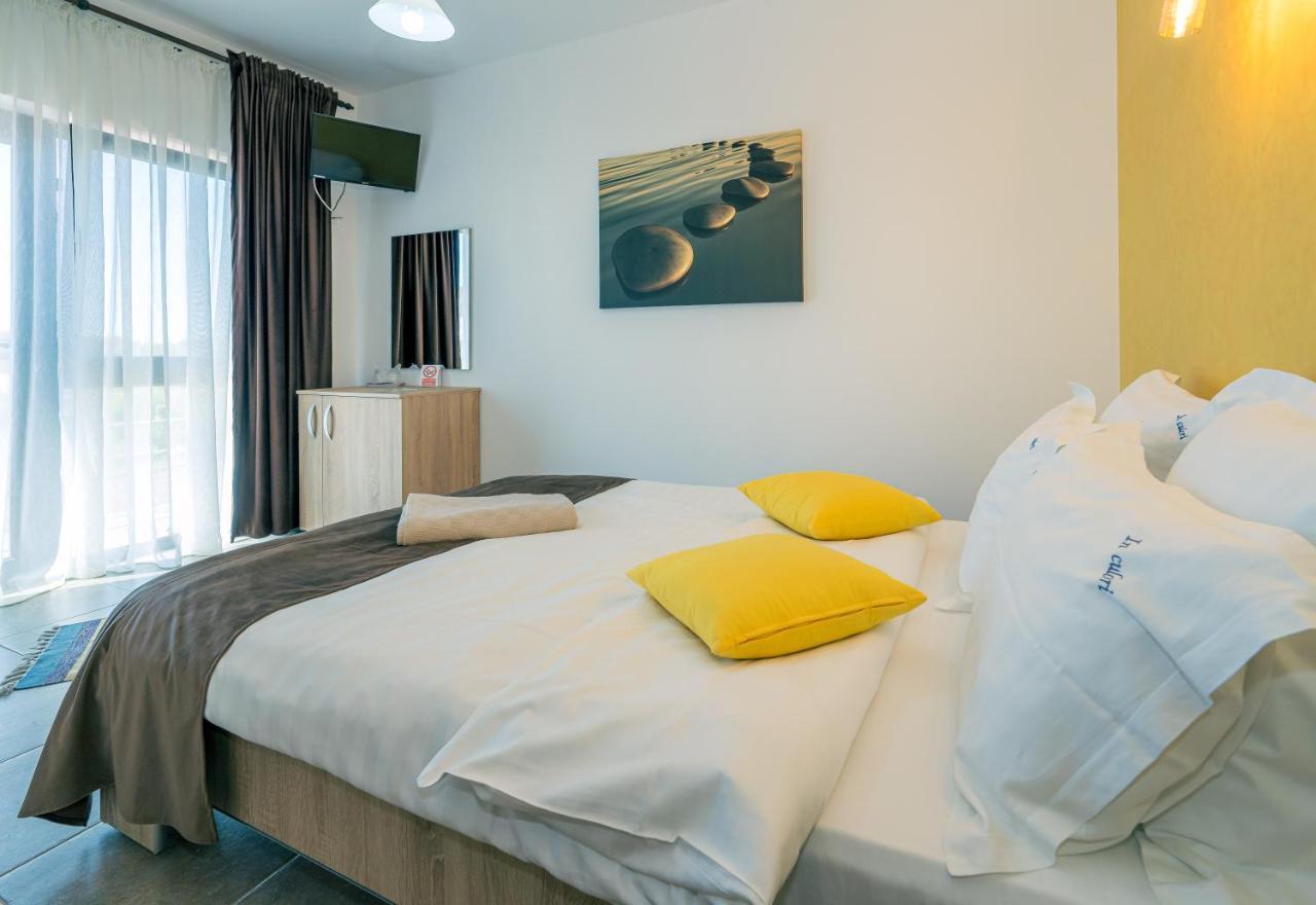 Casa In Culori Vama Veche Hotel Eksteriør billede